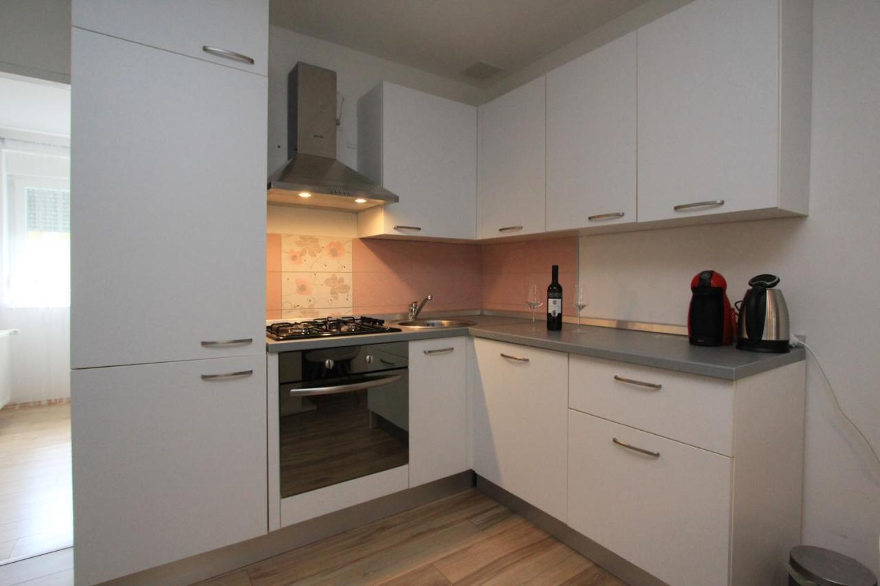 Gospic Riverside Apartment מראה חיצוני תמונה